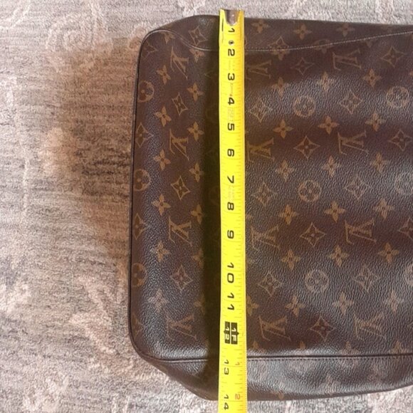 LOUIS VUITTON Looping GM Shoulder Bag! - Picture 12 of 16